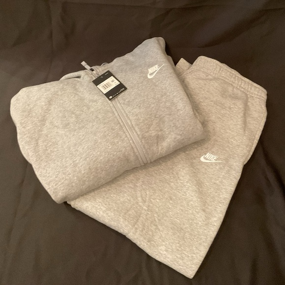 Nike Men’s Light Gray sweatsuit XXL - Picture 1 of 3